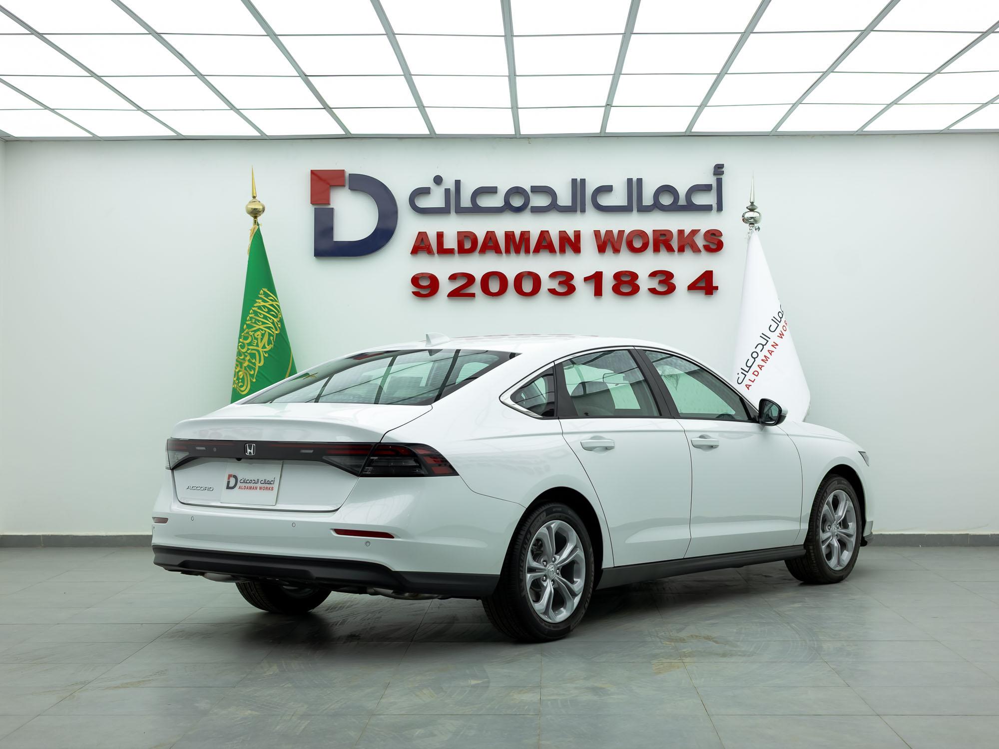 هوندا اكورد LX سبورت 2025